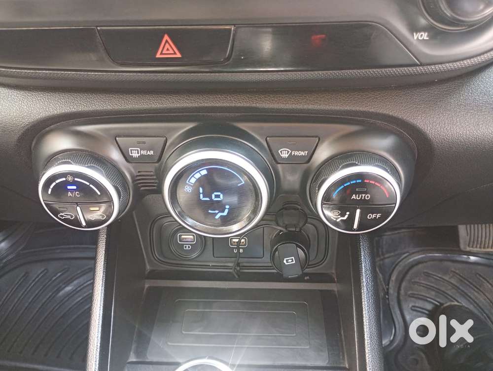 Hyundai Venue Sx Plus Turbo Dct, 2019, Petrol