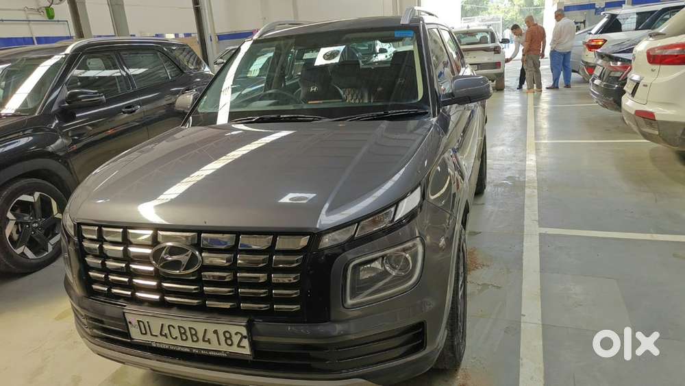 Hyundai Venue Petrol 2022