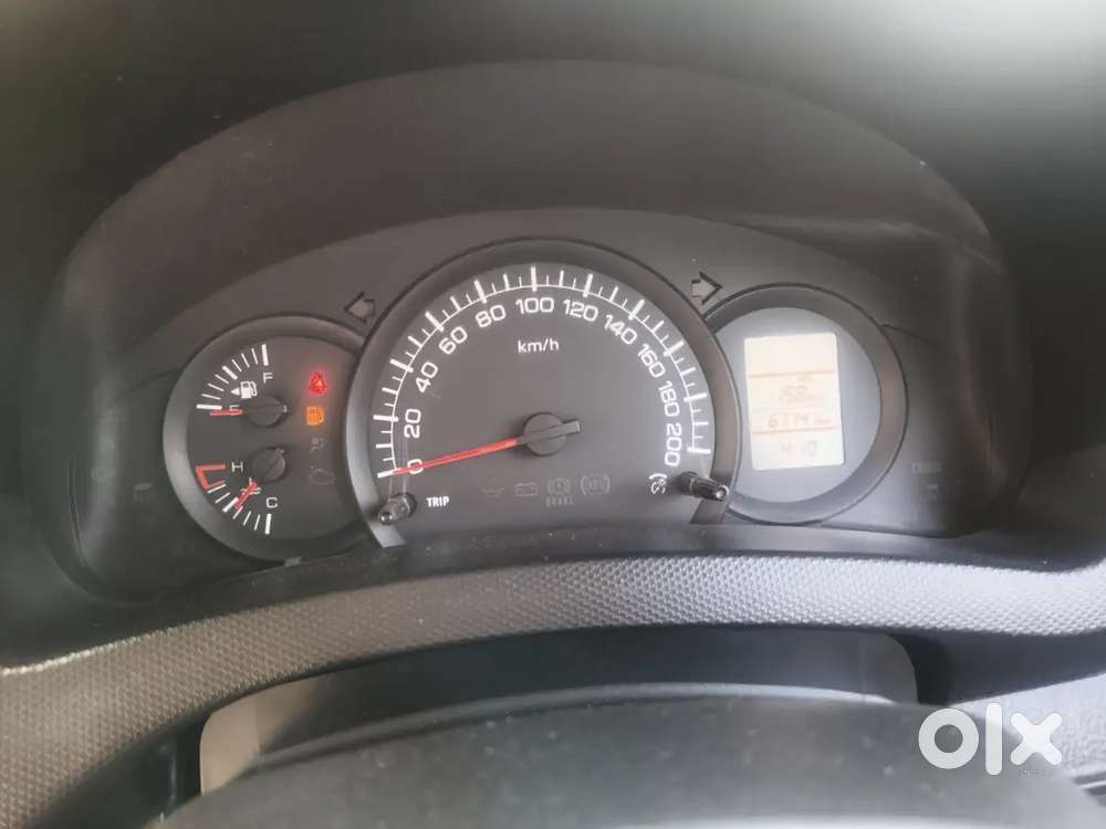 Maruti Suzuki Swift Lxi 2015 Option Petrol Manual