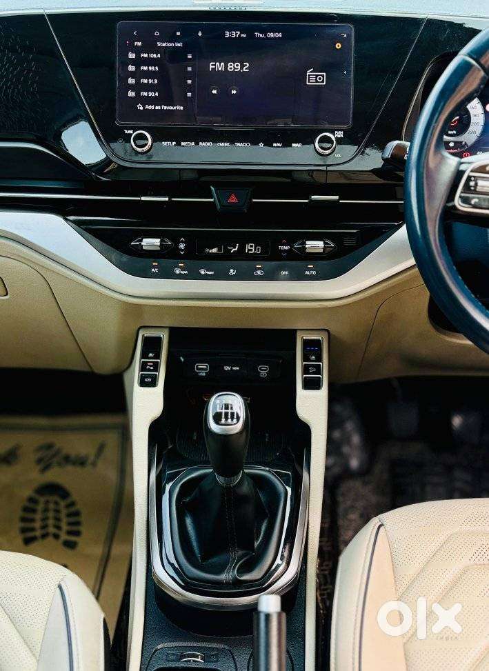 Kia Carens 1.5 Luxury Plus Diesel 6 Str, 2024, Diesel