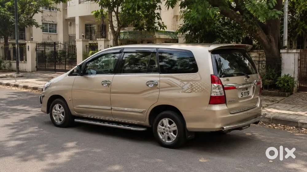Toyota Innova 2.5 V 2009 Model 2010 Registration Welcome Maintained
