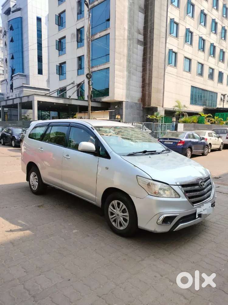 Toyota Innova G 2011