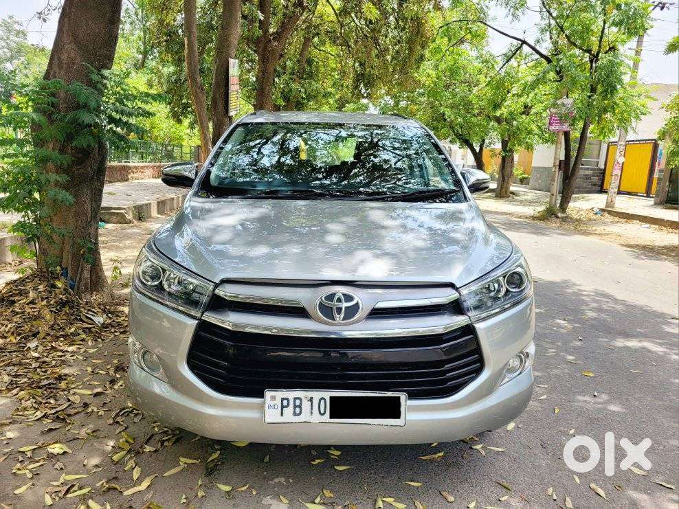 Toyota Innova Crysta 2.8z Automatic, 2018, Petrol