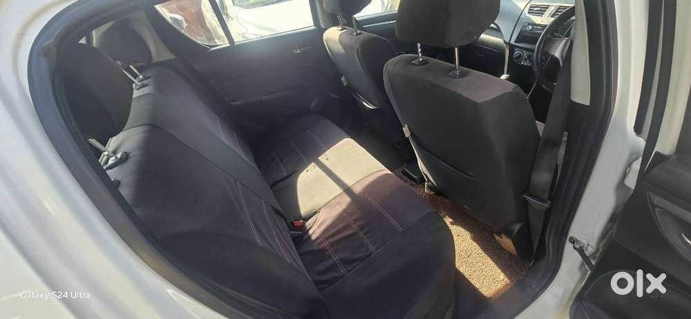 Maruti Suzuki Swift Vxi Optional, 2013, Petrol