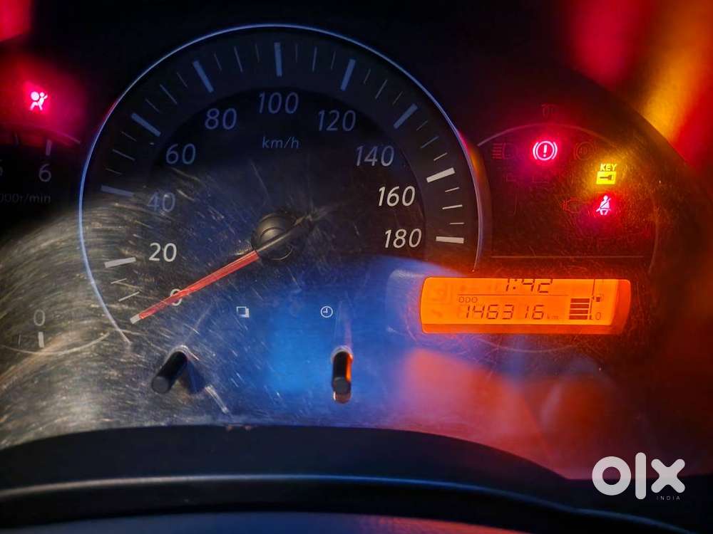 2013 Model Airbags Diesel Showroom Track