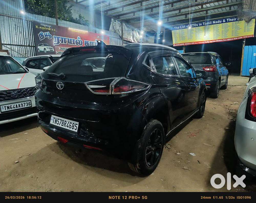 Tata Altroz 1.2 Xz Plus Dark Edition, 2023, Petrol
