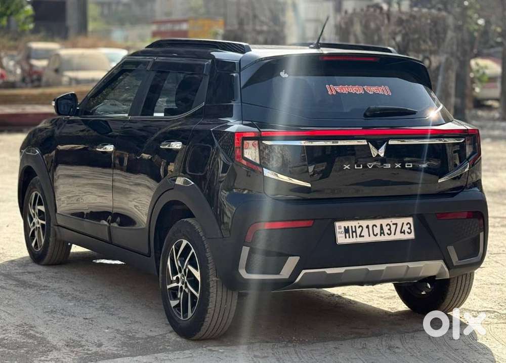 Mahindra Xuv 3xo Ax5 Pm Mt, 2024, Petrol