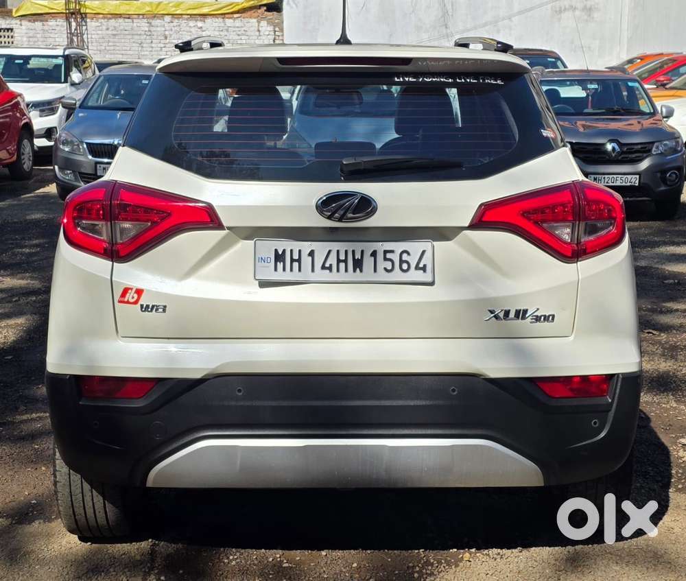 Mahindra Xuv300 W8 1.2 Petrol Dual Tone, 2019, Petrol