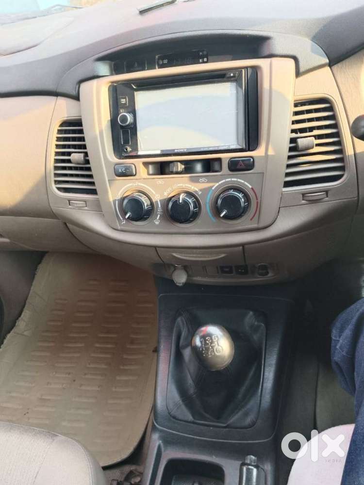 Toyota Innova 2.5 G (diesel) 7 Seater, 2016, Diesel