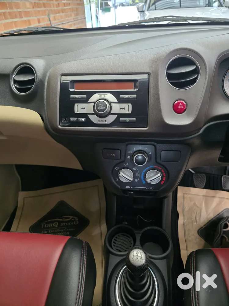 Honda Brio 2013 Petrol Well Maintained 9️⃣7️⃣4️⃣6️⃣7️⃣7️⃣9️⃣8️⃣7️⃣7️⃣