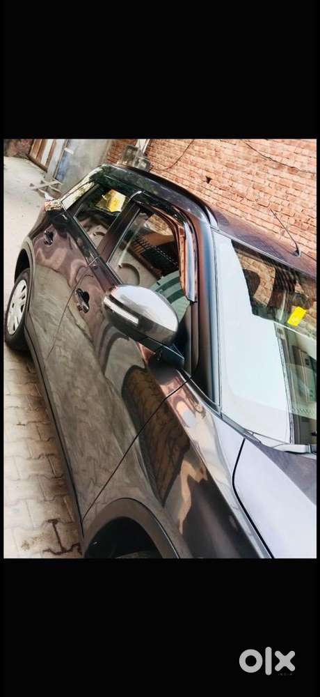 Maruti Suzuki Brezza 2022 Petrol Well Maintained