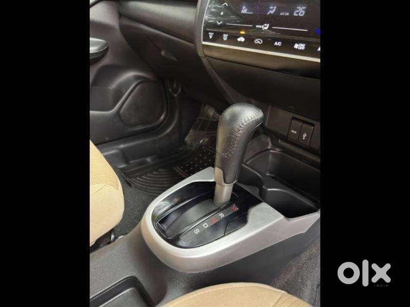 Honda Jazz V Automatic, 2015, Cng & Hybrids