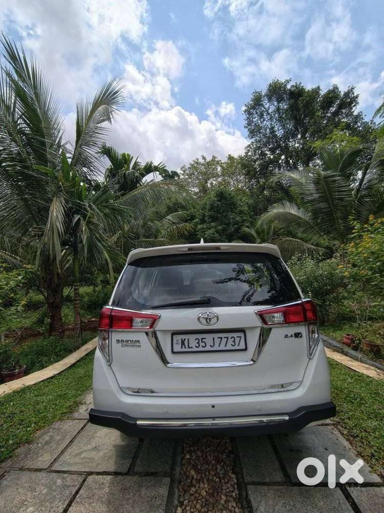 Toyota Innova Crysta 2.4 G Mt, 2019, Diesel