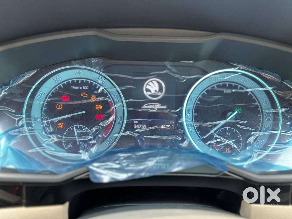 Skoda Superb Lk 1.8 Tsi At, 2018, Petrol