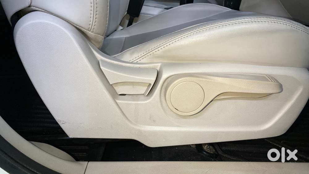 Mahindra Xuv300 W8 Option, 2022, Petrol