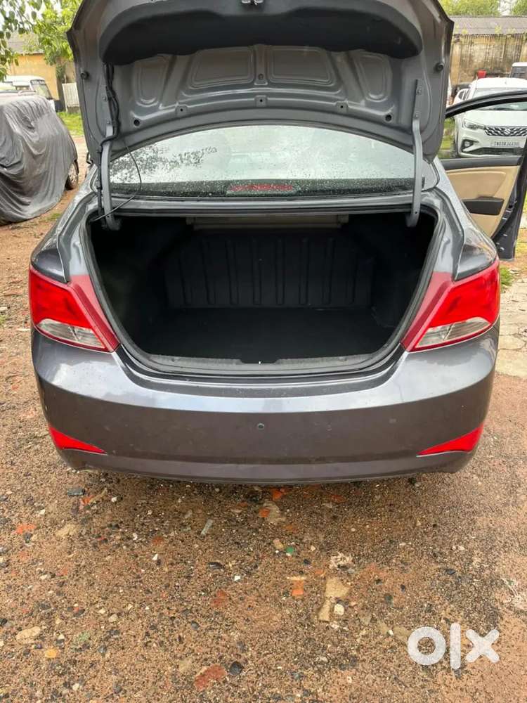 Hyundai Fluidic Verna 2015