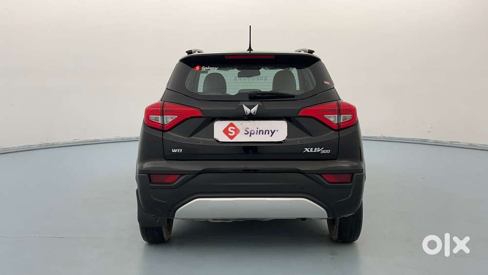 Mahindra Xuv300 W8 Option Diesel, 2023, Diesel