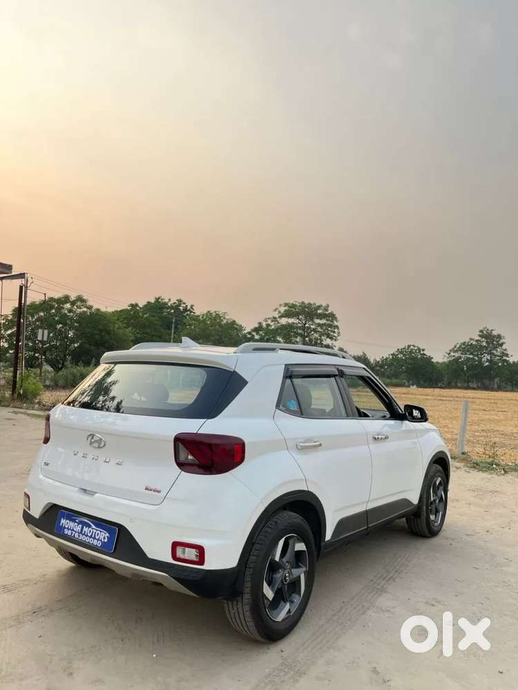 Hyundai Venue Sx Plus Turbo Dct, 2019, Petrol