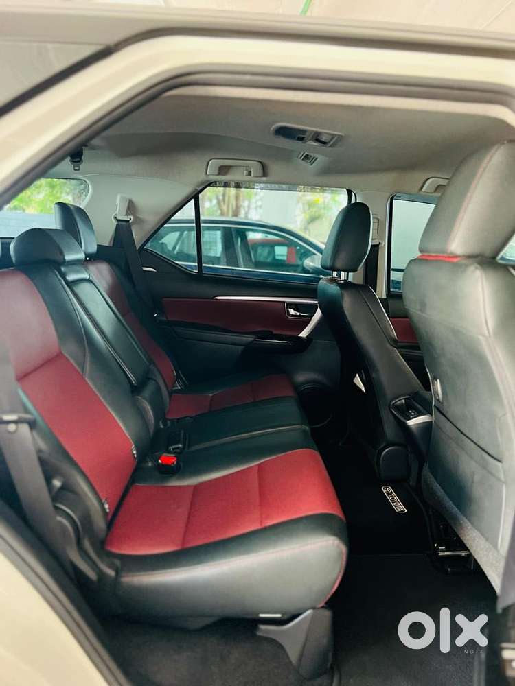 Toyota Fortuner Legender 4x4 At 2.8, 2025, Diesel