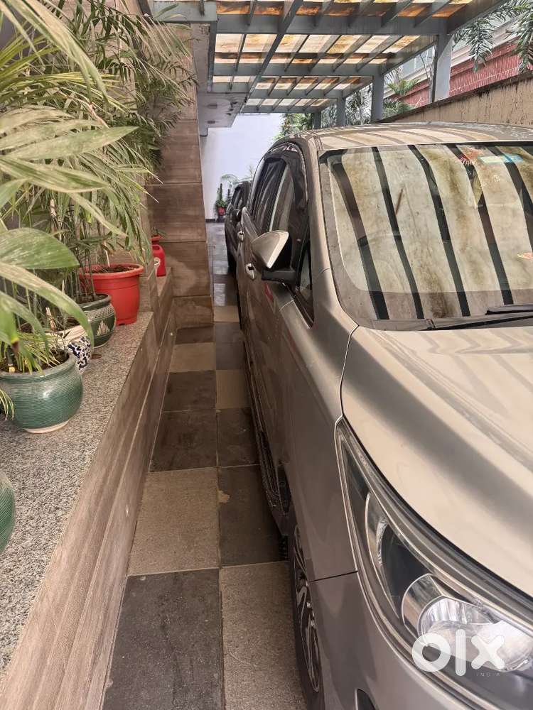 Toyota Innova Crysta 2022