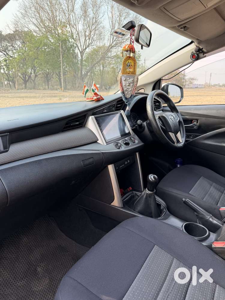 Toyota Innova Crysta 2.4 V, 2017, Diesel