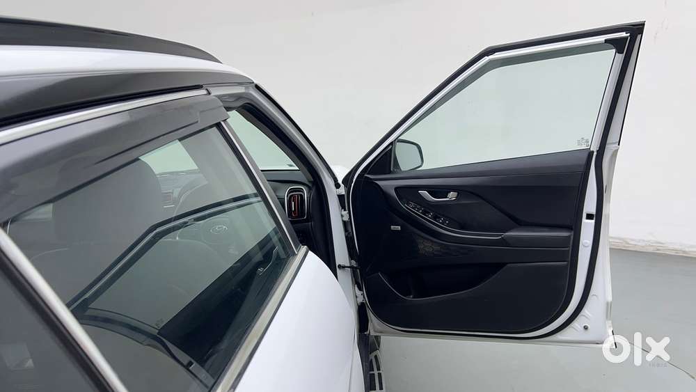 Hyundai Creta Sx (o) 1.5 Petrol Cvt Knight, 2023, Petrol