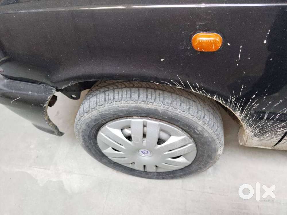 Maruti 800 Repainted In Black Without Ac
