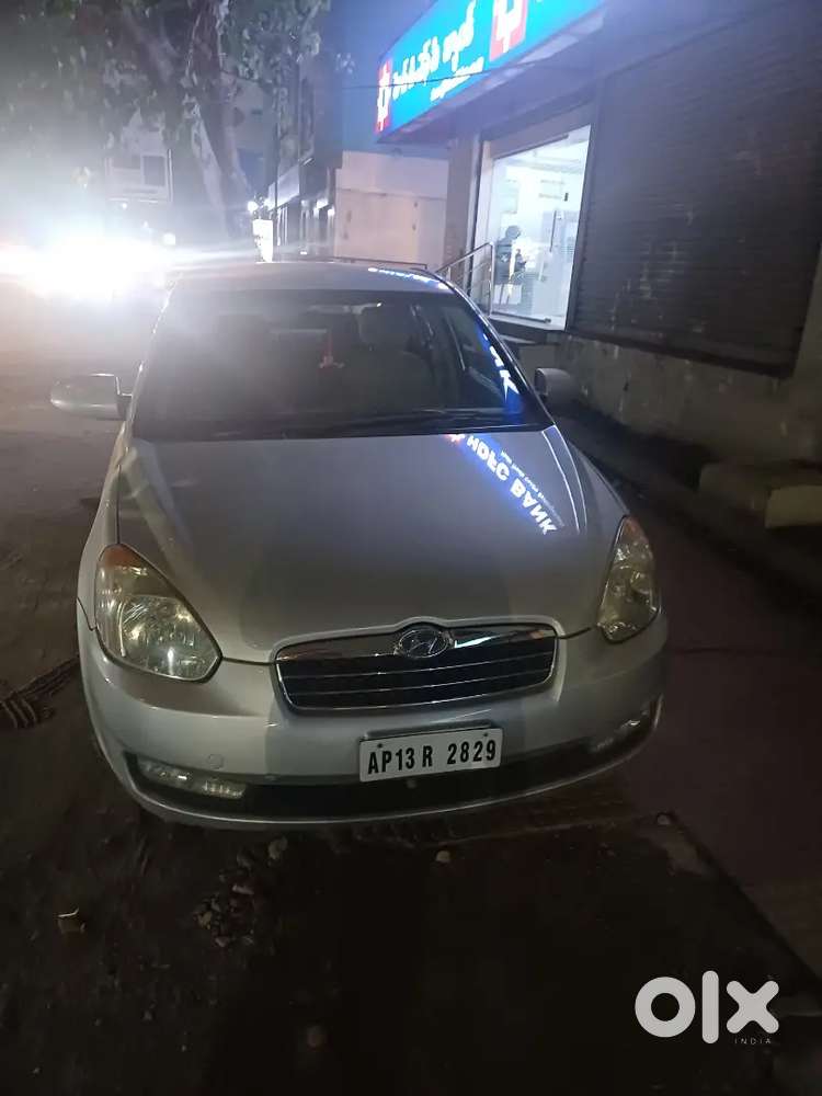 Hyundai Verna 2010 Model