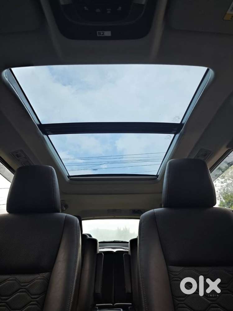 Toyota Innova Hycross 2.0 Zx (o) Hybrid 7 Str, 2023, Petrol
