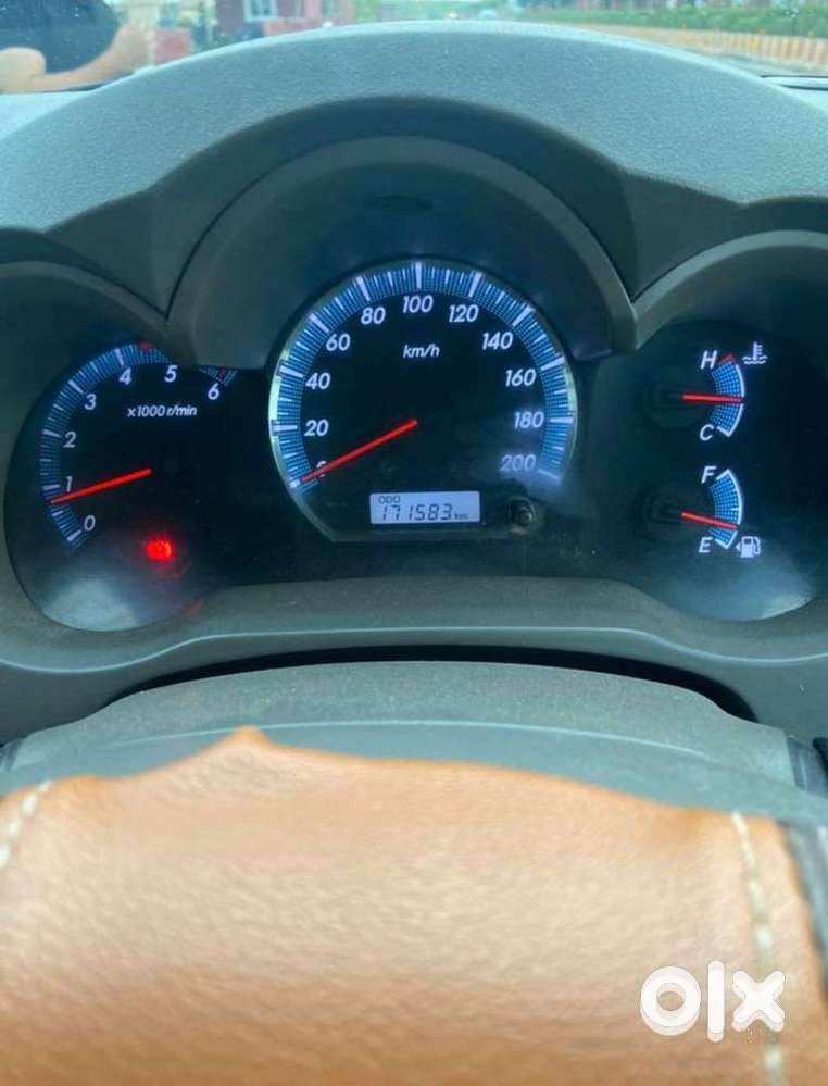 Toyota Fortuner 2013 Diesel Well Maintained