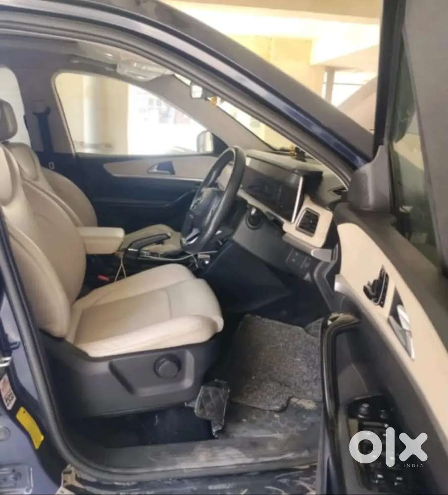 Mahindra Xuv700 Diesel At 2022