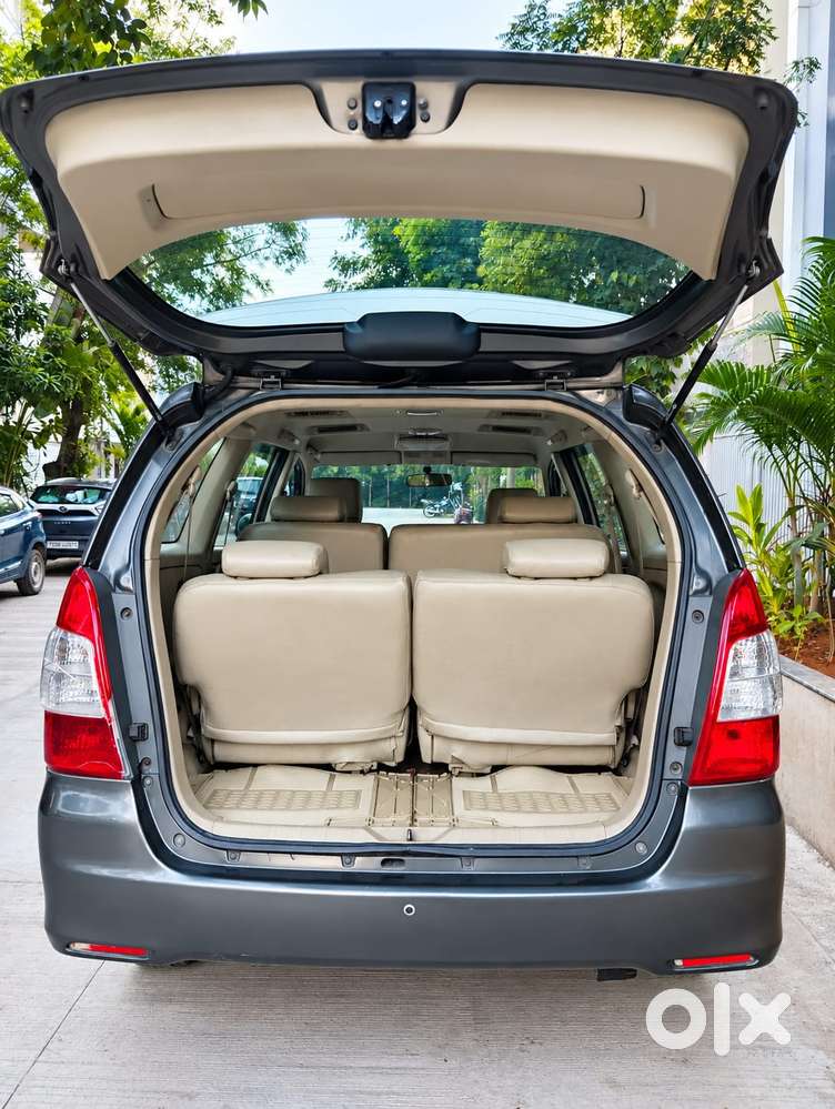 Toyota Innova 2.5 G (diesel) 8 Seater, 2012, Diesel