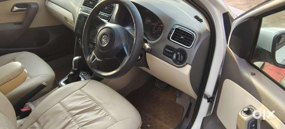 Volkswagen Vento Petrol Highline, 2012, Petrol