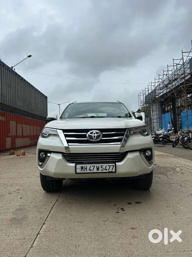 Toyota Fortuner 4x2 Manual 1st Onwer