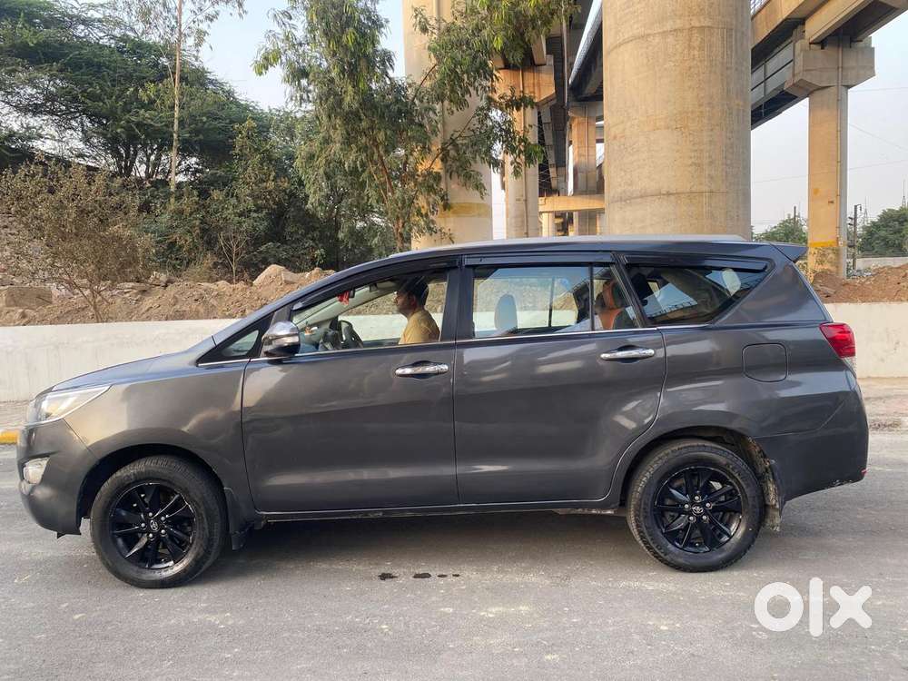 Toyota Innova Crysta 2.4 Gx Mt 8s, 2016, Diesel