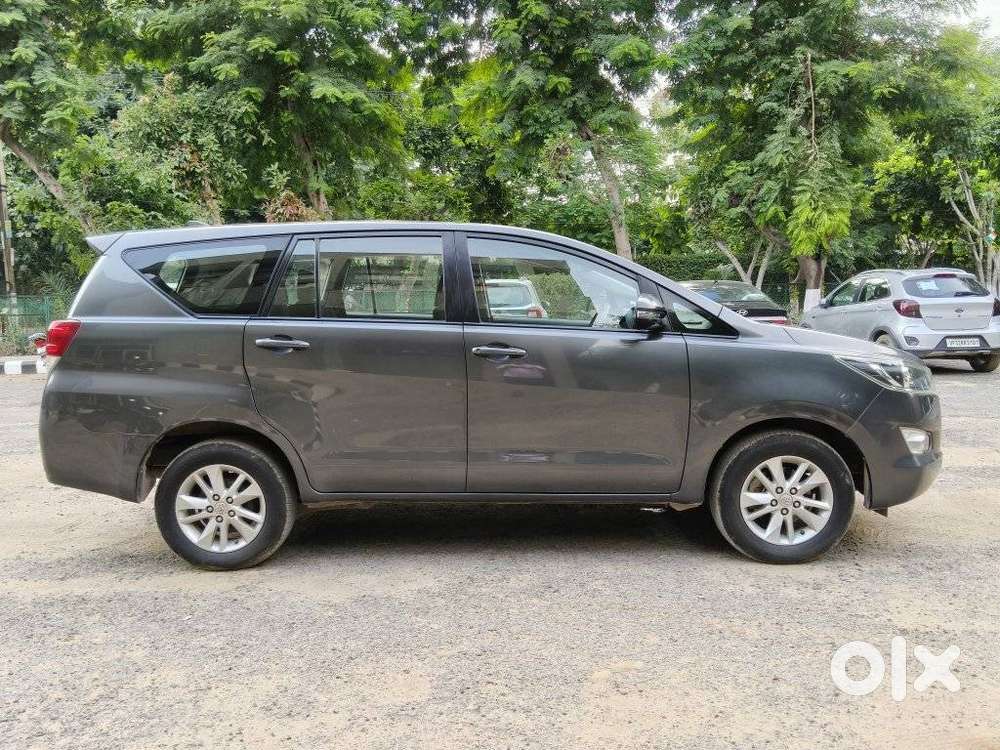 Toyota Innova Crysta 2.4 G Mt 7 Str, 2020, Diesel