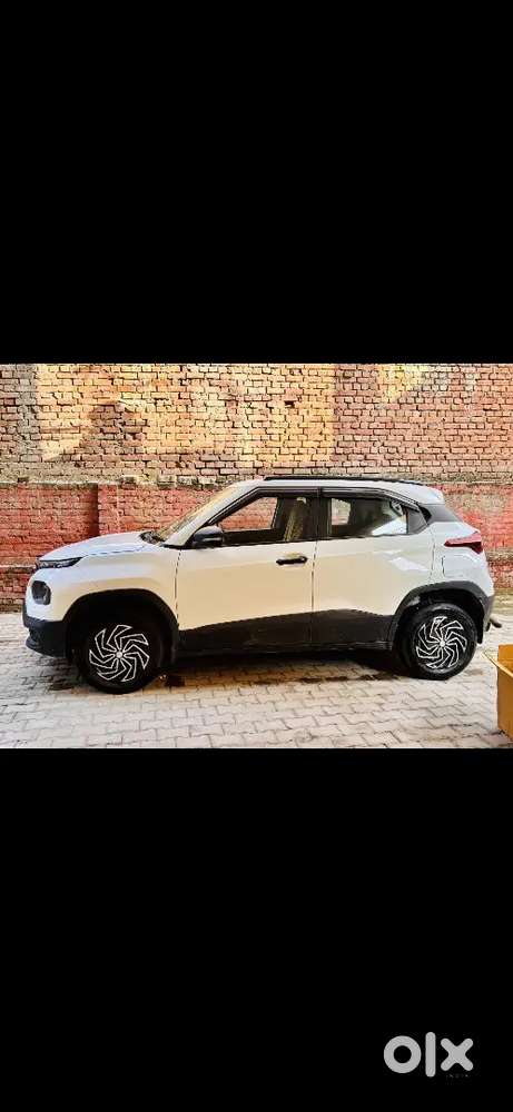 Tata Punch 1.2 Revotron 2025 Km Driven