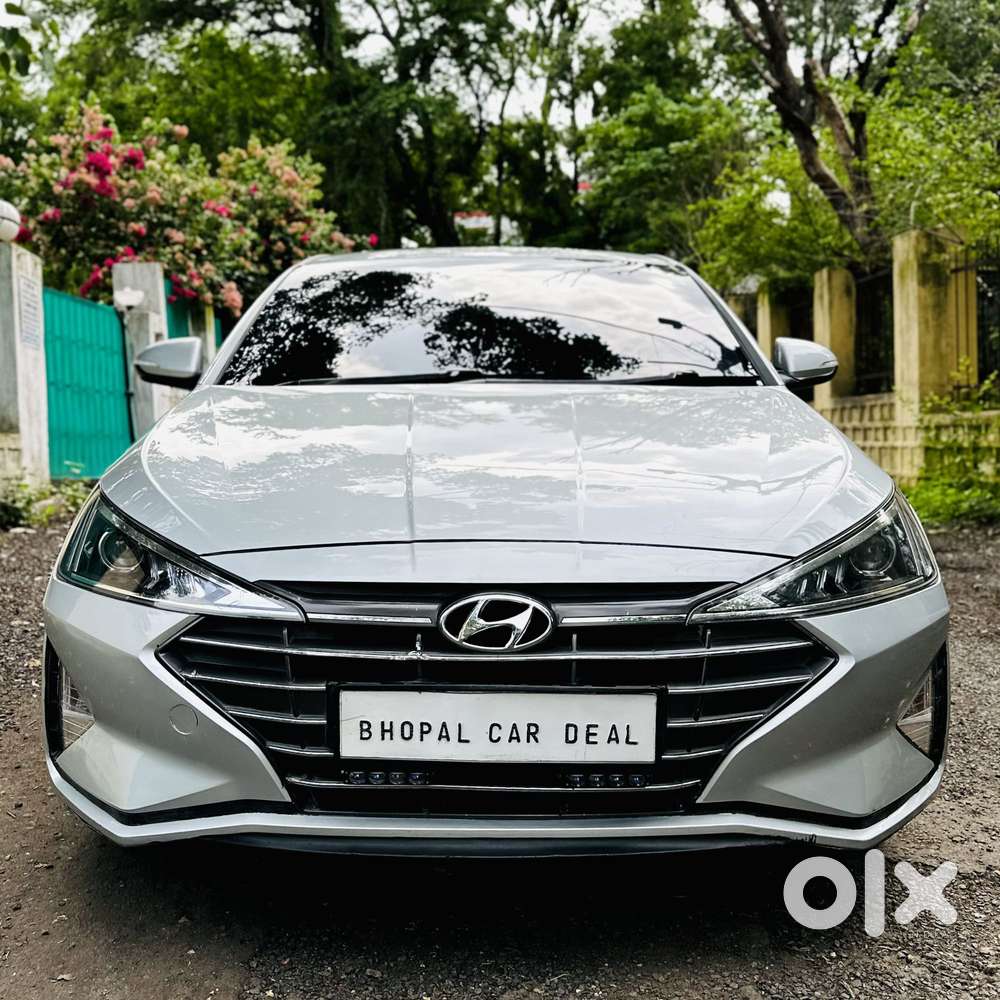 Hyundai New Elantra, 2022, Petrol