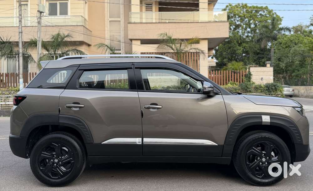Maruti Suzuki Brezza 1.5 Zxi At Smart Hybrid, 2025, Petrol