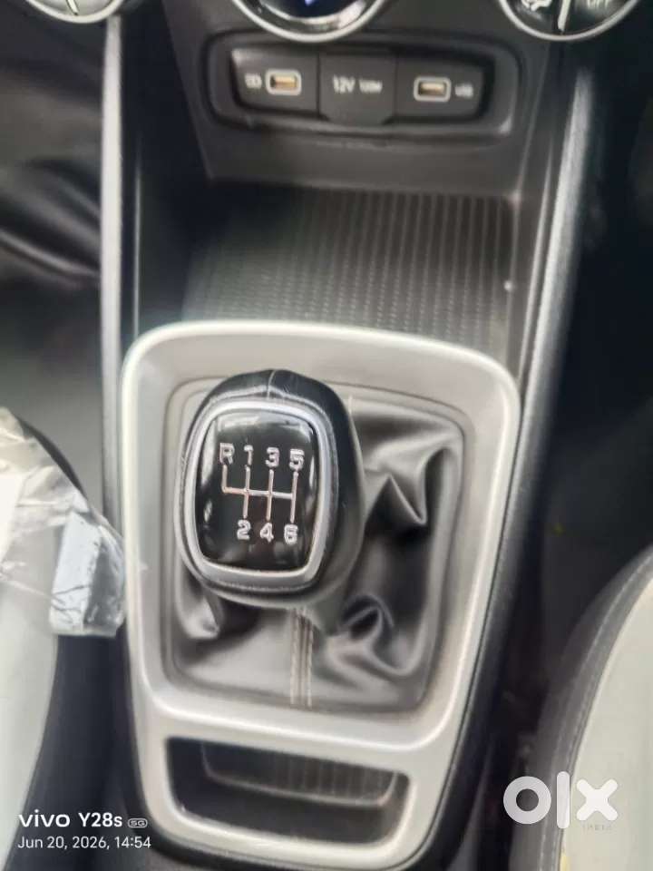 Hyundai Venue [2022-ongoing] 1.5 Crdi Sx, 2021, Diesel