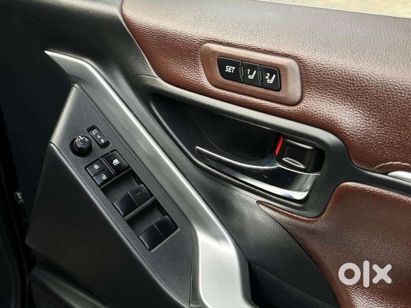 Toyota Innova Hycross 2.0 Zx (o) Hybrid 7 Str, 2024, Cng & Hybrids