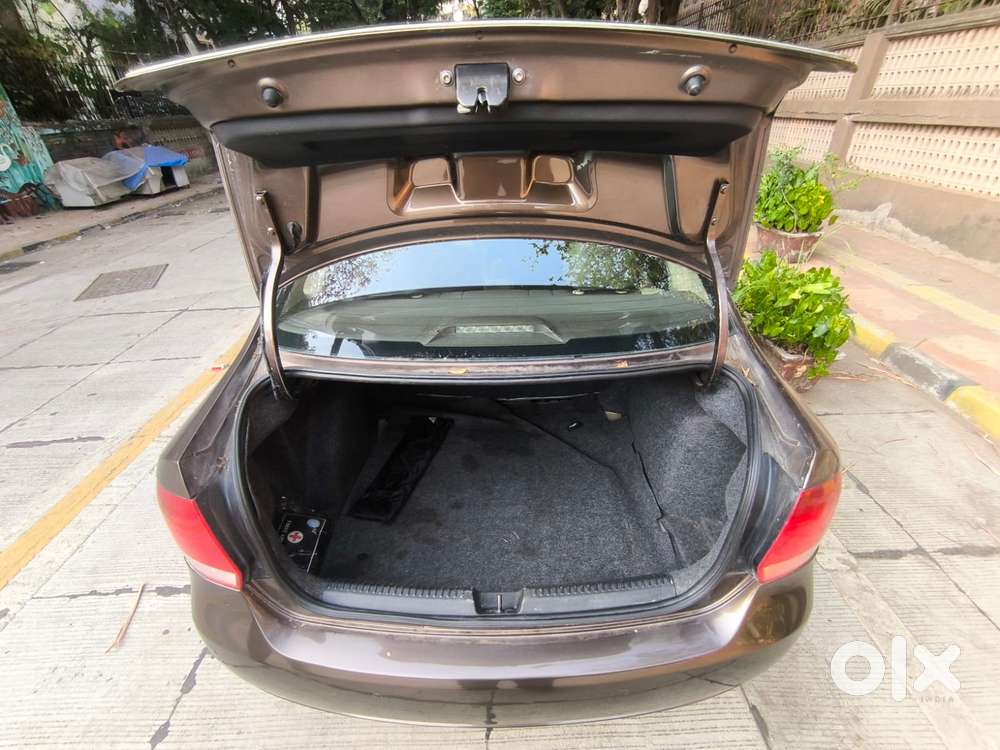 Volkswagen Vento 1.2 Tsi Highline At, 2015, Petrol