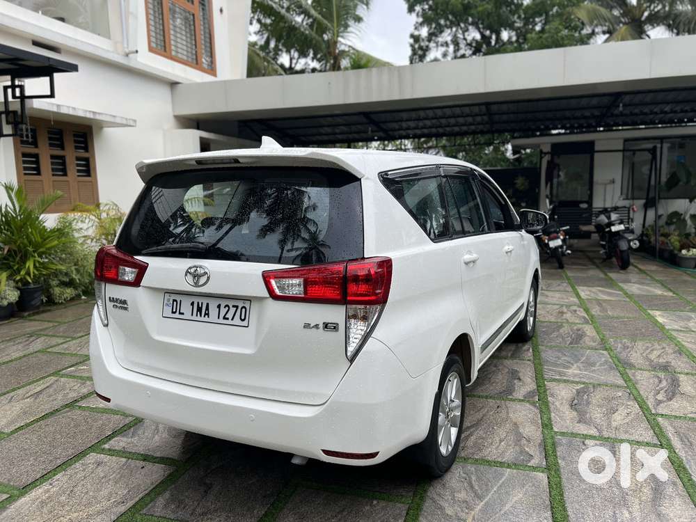 Toyota Innova Crysta 2.4 G Mt, 2017, Diesel