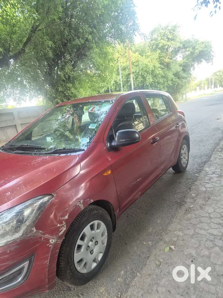 Hyundai I20 2012 Petrol 96000 Km Driven