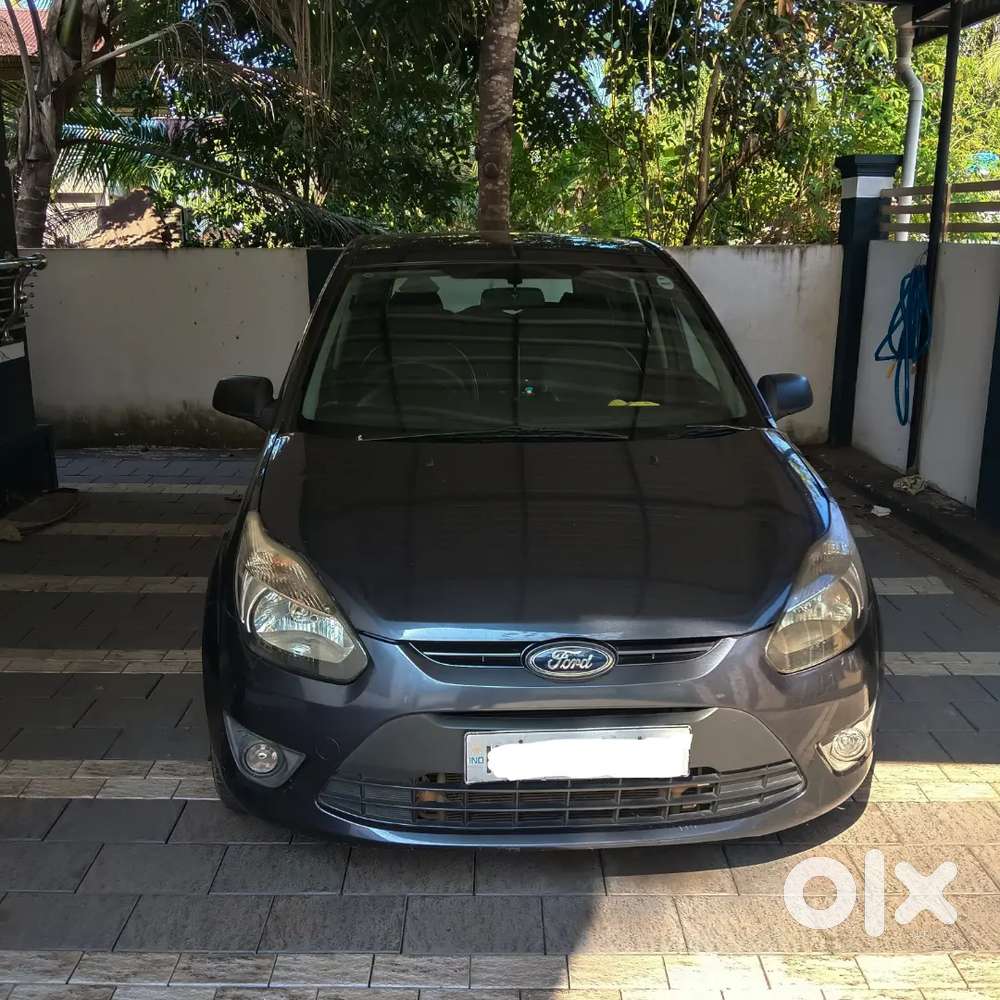 Ford Figo 2011 Petrol 96000 Km Driven