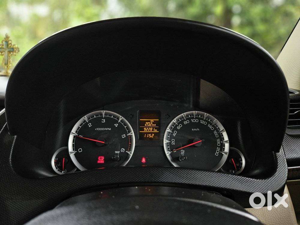 Maruti Suzuki Swift Dzire Vdi Bsiv, 2015, Diesel