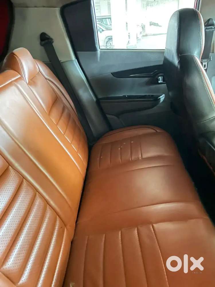 Mahindra Kuv 100 2018