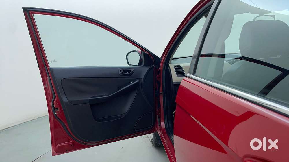 Tata Zest Revotron 1.2t Xm, 2016, Petrol