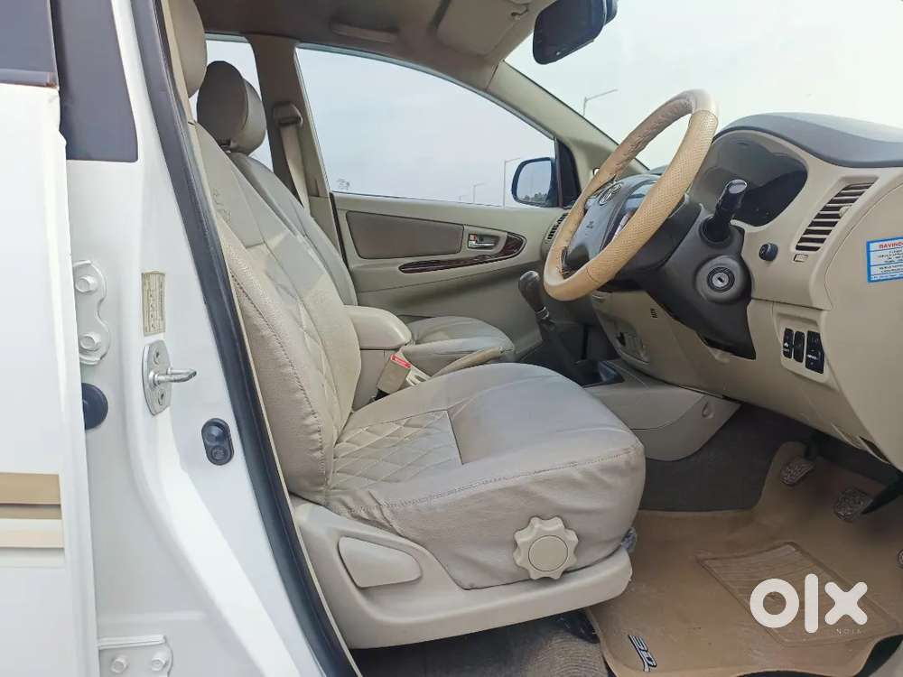 Toyota Innova 2014 Diesel 99000 Km Driven