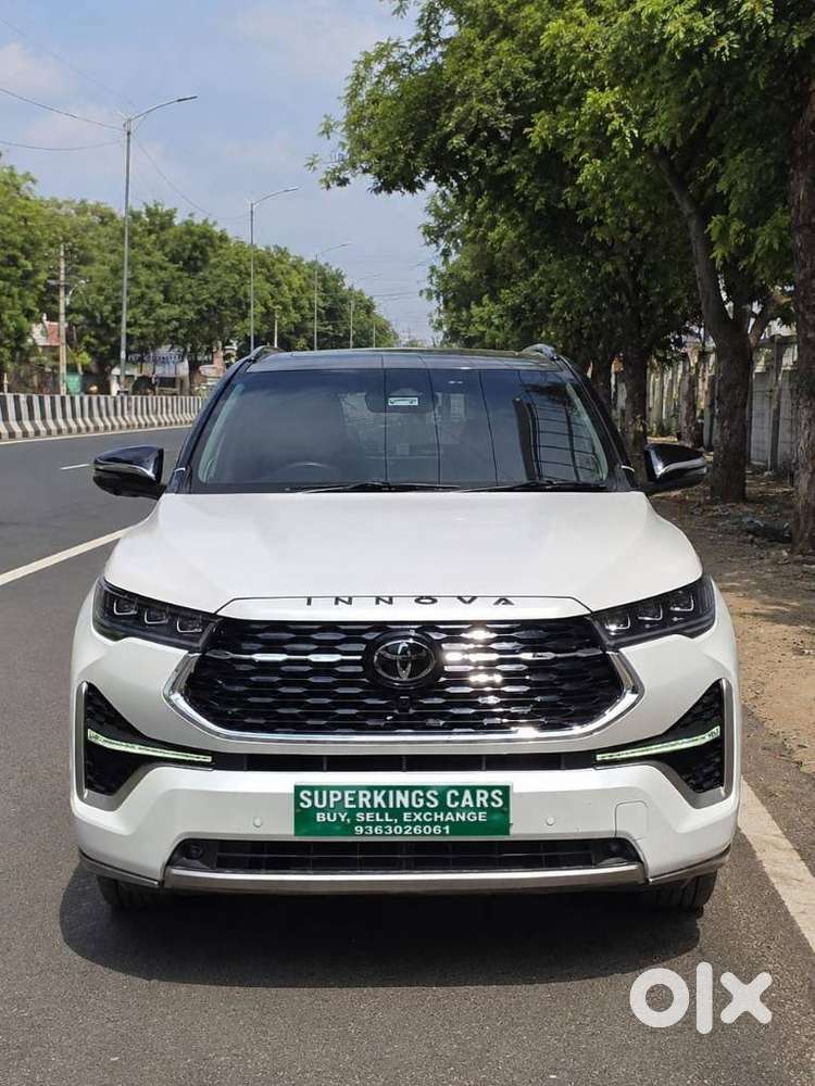 Toyota Innova, 2025, Petrol